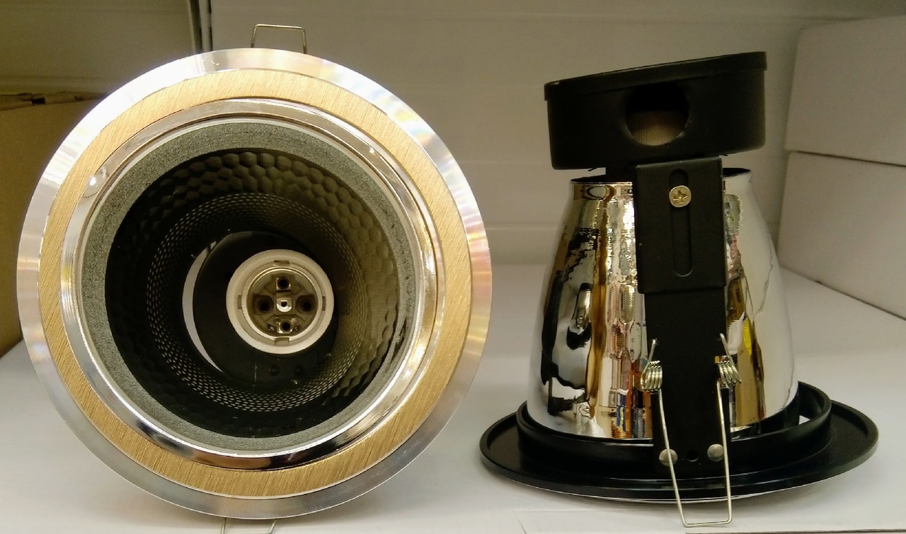 Светильник встраиваемый общего назначения 301-4 Е27 SGD (220V18WE27)