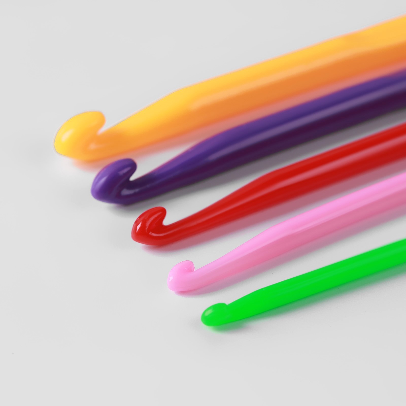 Набор крючков для вязания, d = 3-7 мм, 13,7-14 см, 5 шт , цвет разноцветный