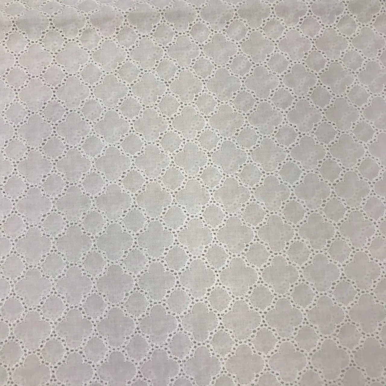Батист вышивка белый ш.150см 100% хлопок