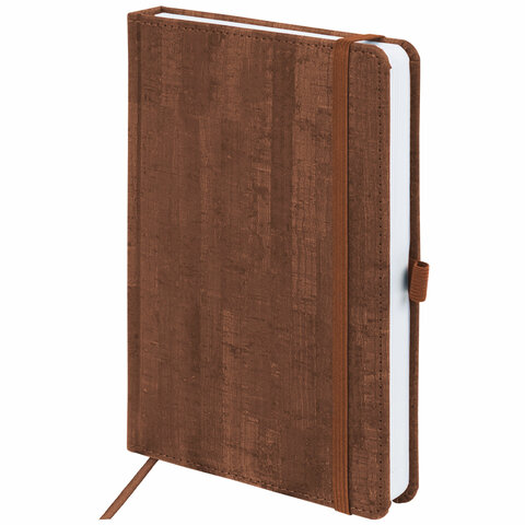 Ежедневник недатированный А5 138х213мм BRAUBERG Wood под кожу, резинка 136л, коричневый, 111676